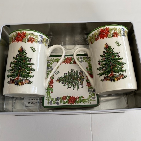Christmas 🎄 mugs - Picture 1 of 6